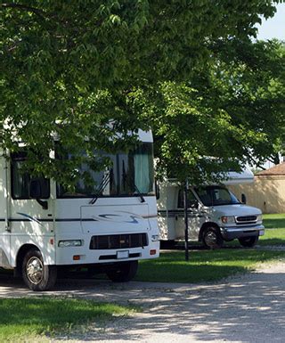 777 hollywood blvd|Hotel & RV Park in Joliet .
